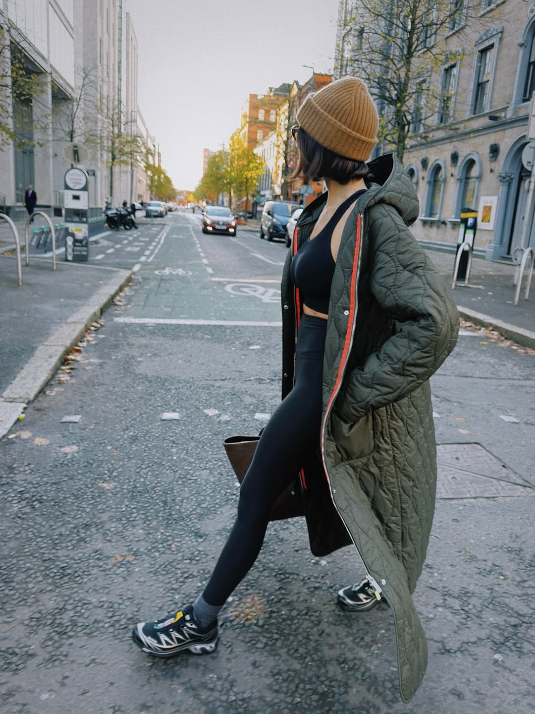 Casual Activewear Outfit Idea Casual Activewear Outfit Idea — Long Puffer Coat Outfits