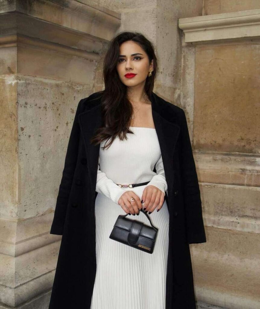 16 First Date Winter Date Night Outfits Guaranteed to Leave an Impression and Keep You Warm