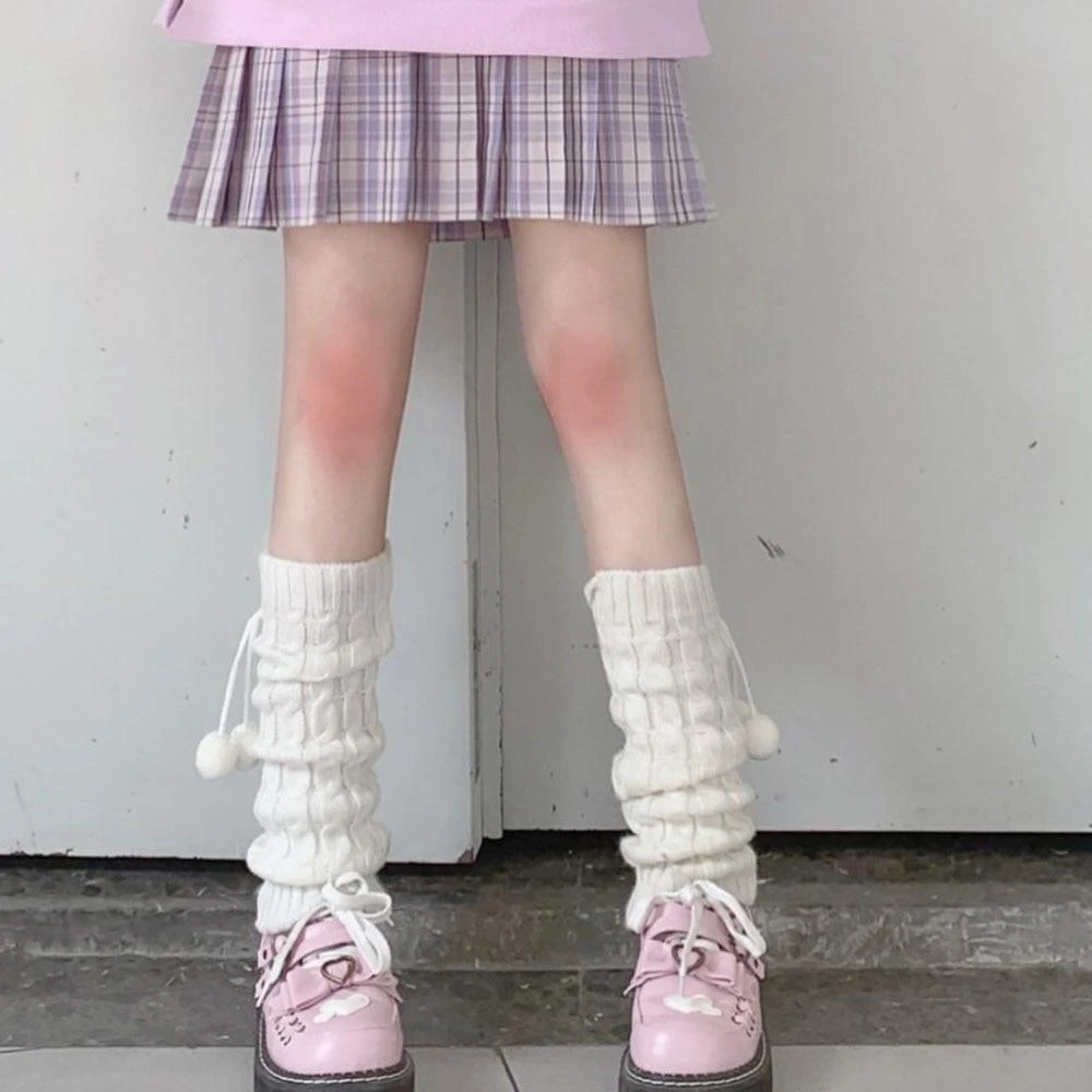 Sweet Details: Cable-Knit Leg Warmers with Pom-Poms and Platform Shoes — Leg Warmers Outfits