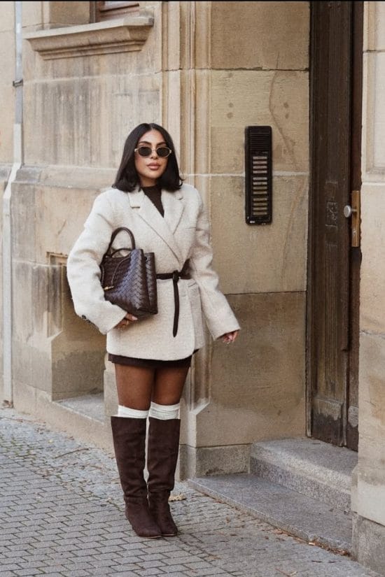 Textured Blazer and Knee-High Boots for a Smart Casual Ensemble — Italy Winter Outfits