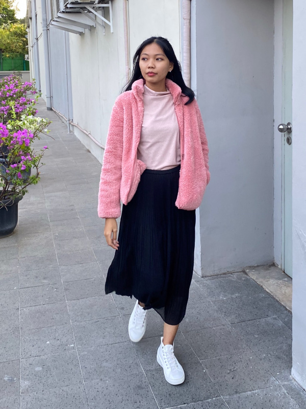 Pink Fleece Jacket with Midi Skirt Pink Fleece Jacket with Midi Skirt — Fleece Jacket Outfits