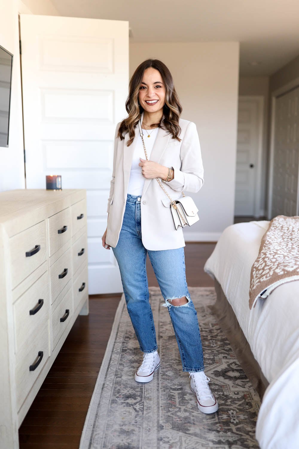 Relaxed Tailoring: Blazer and Ripped Jeans with Sneakers Relaxed Tailoring: Blazer and Ripped Jeans with Sneakers — Winter Outfits with Sneakers