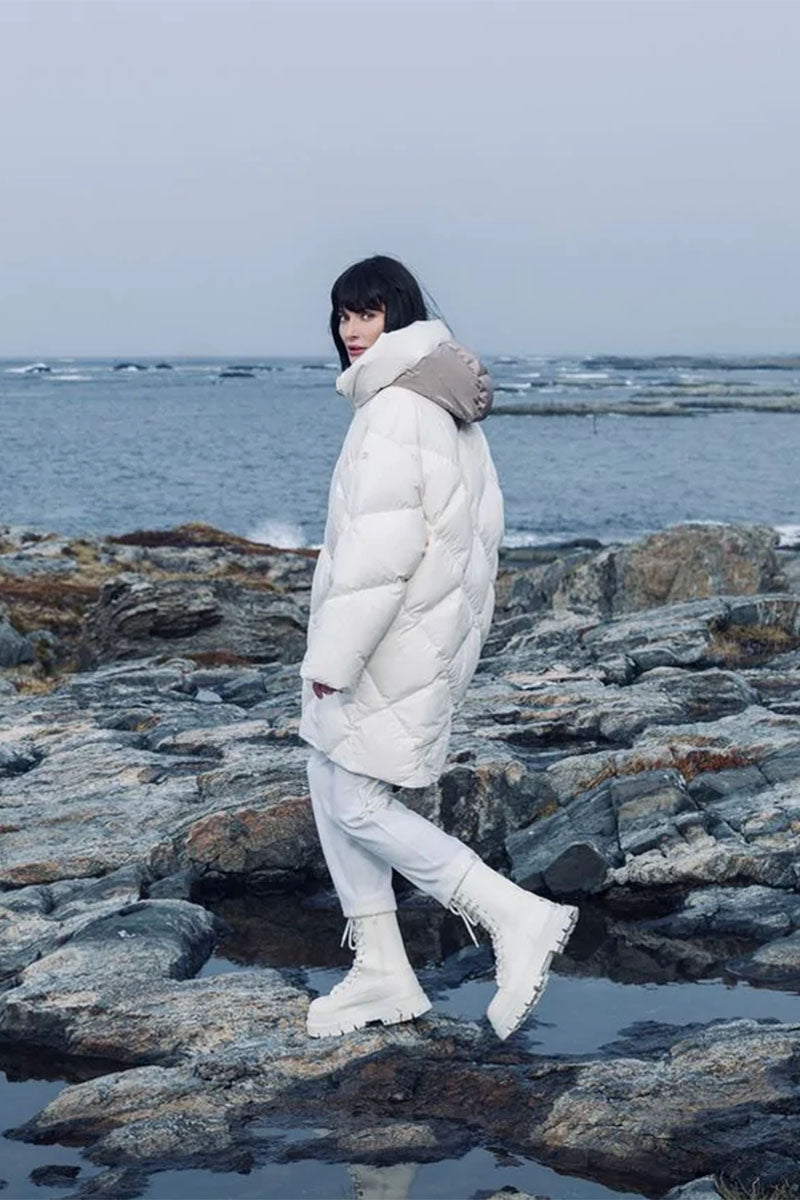 Monochromatic White Longline Puffer Jacket with Grey Hood Monochromatic White Longline Puffer Jacket with Grey Hood — Winter Puffer Jacket Outfits