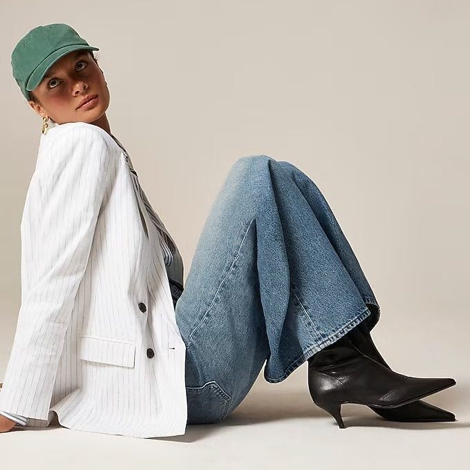 Kitten-Heel Boots with Wide-Leg Jeans and Blazer — Ankle Boots Outfits