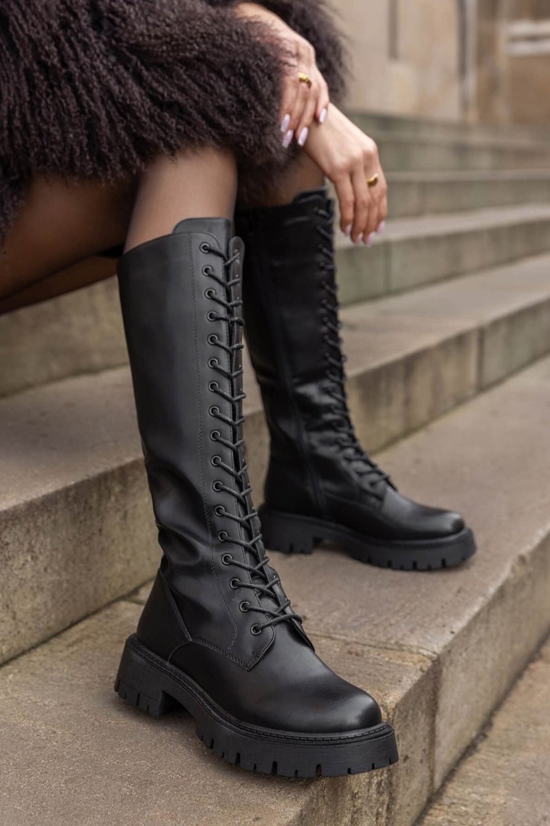 Casual Outfit Idea Casual Outfit Idea — Combat Boots Outfits