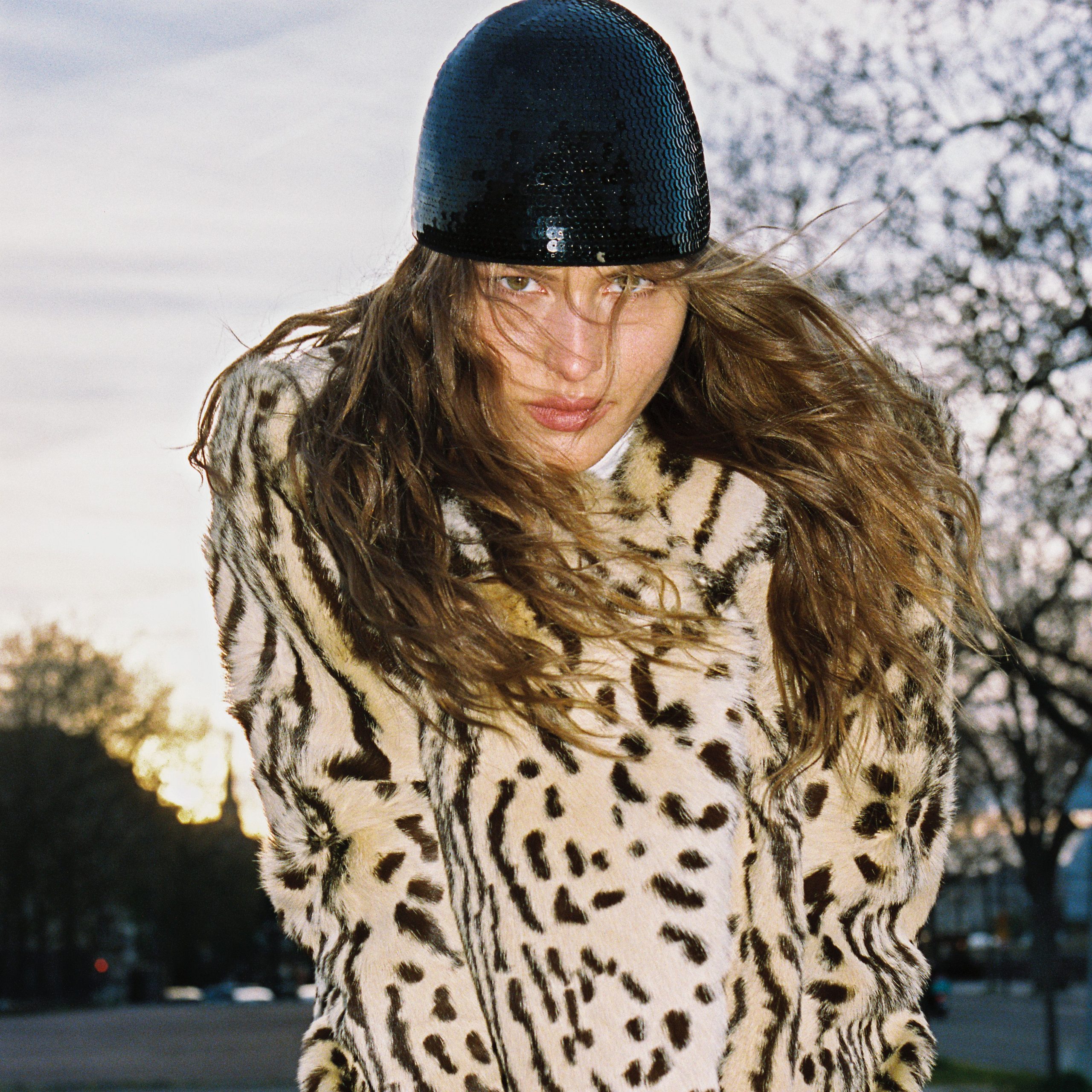 Casual Daytime Longline Leopard Coat over a Black Dress Casual Daytime Longline Leopard Coat over a Black Dress — Leopard Coat Outfits