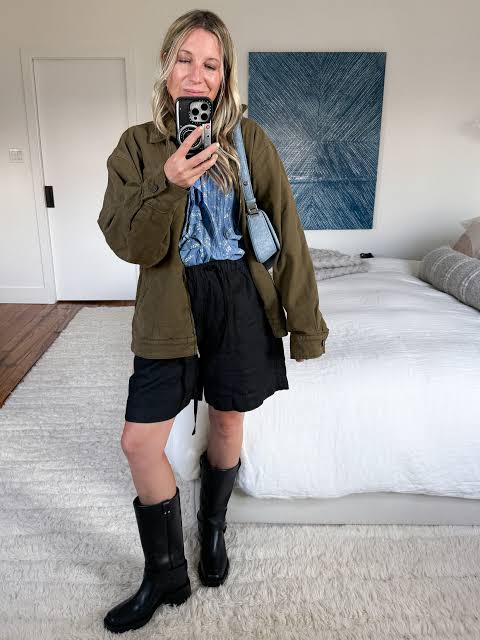 Black Mid-Calf Boots Outfit Idea Black Mid-Calf Boots Outfit Idea — Combat Boots Outfits