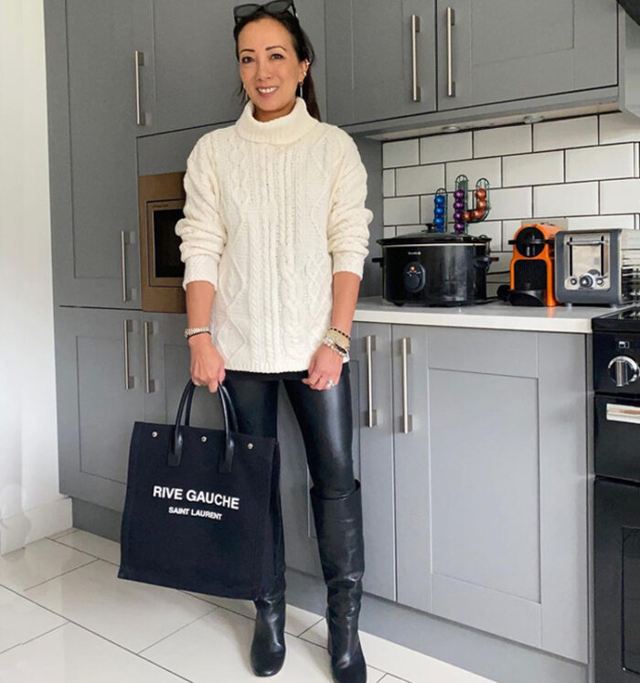Comfortable Chic: Leather Pants with Cable-Knit Turtleneck and Boots Comfortable Chic: Leather Pants with Cable-Knit Turtleneck and Boots — Leather Pants Outfits