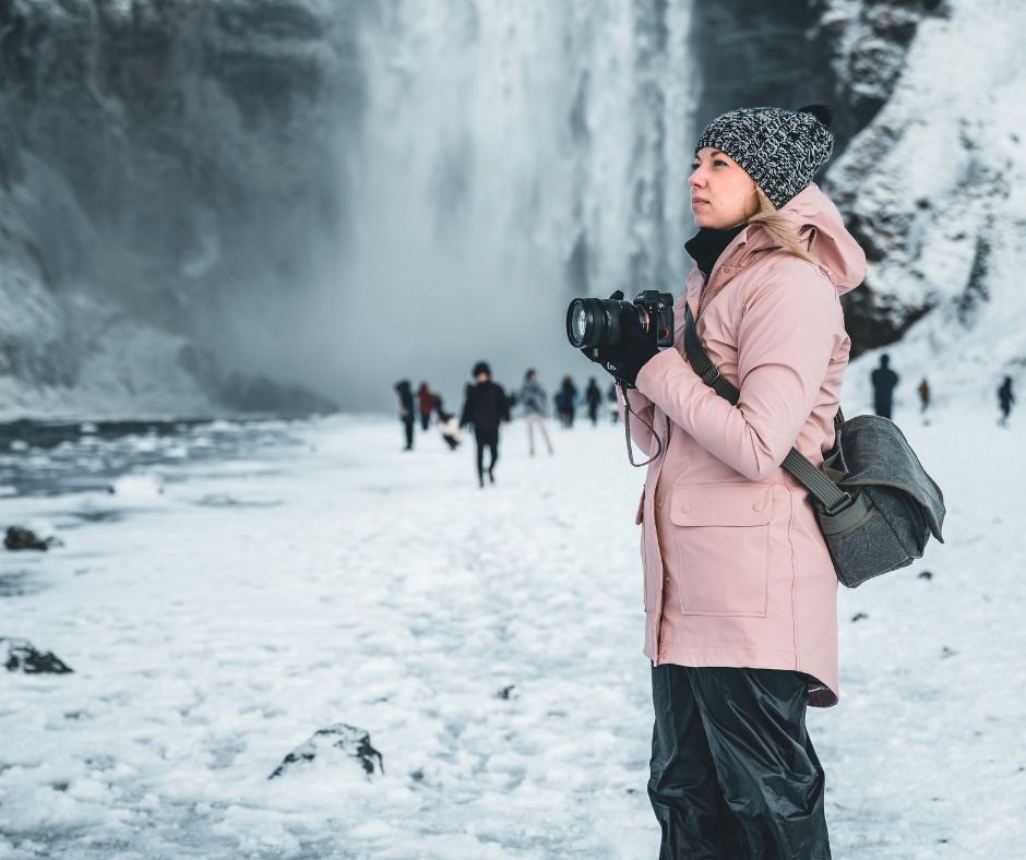 Winter Photography Outdoor Exploration Outfit Idea — Iceland Winter Outfits