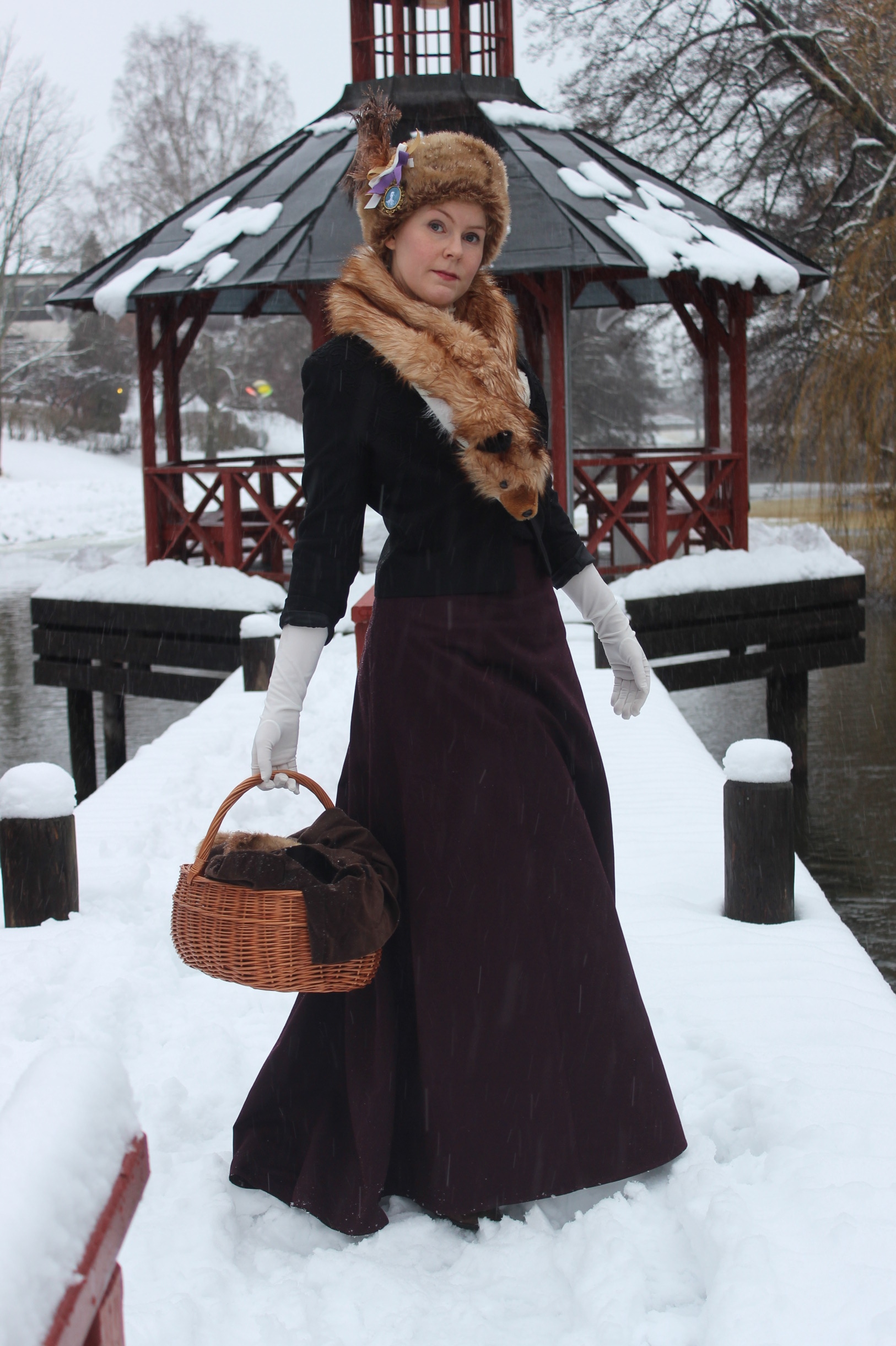 Elegant Burgundy Skirt Paired with a Fur Stole for a Chic Shoot — Winter Photoshoot Outfits