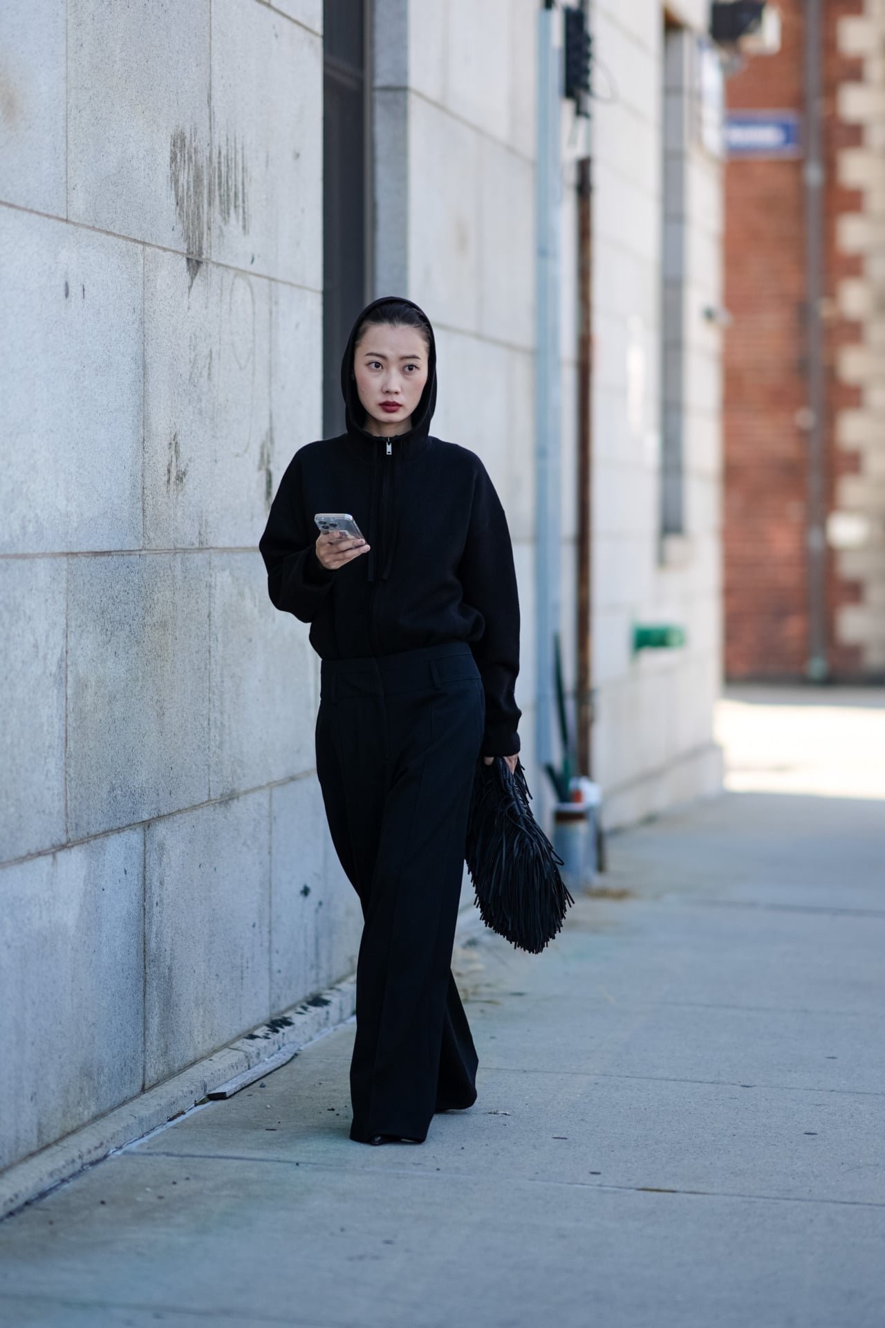 Zip-Up Hoodie and Wide-Leg Trousers for Streetwear Style — All Black Winter Outfits