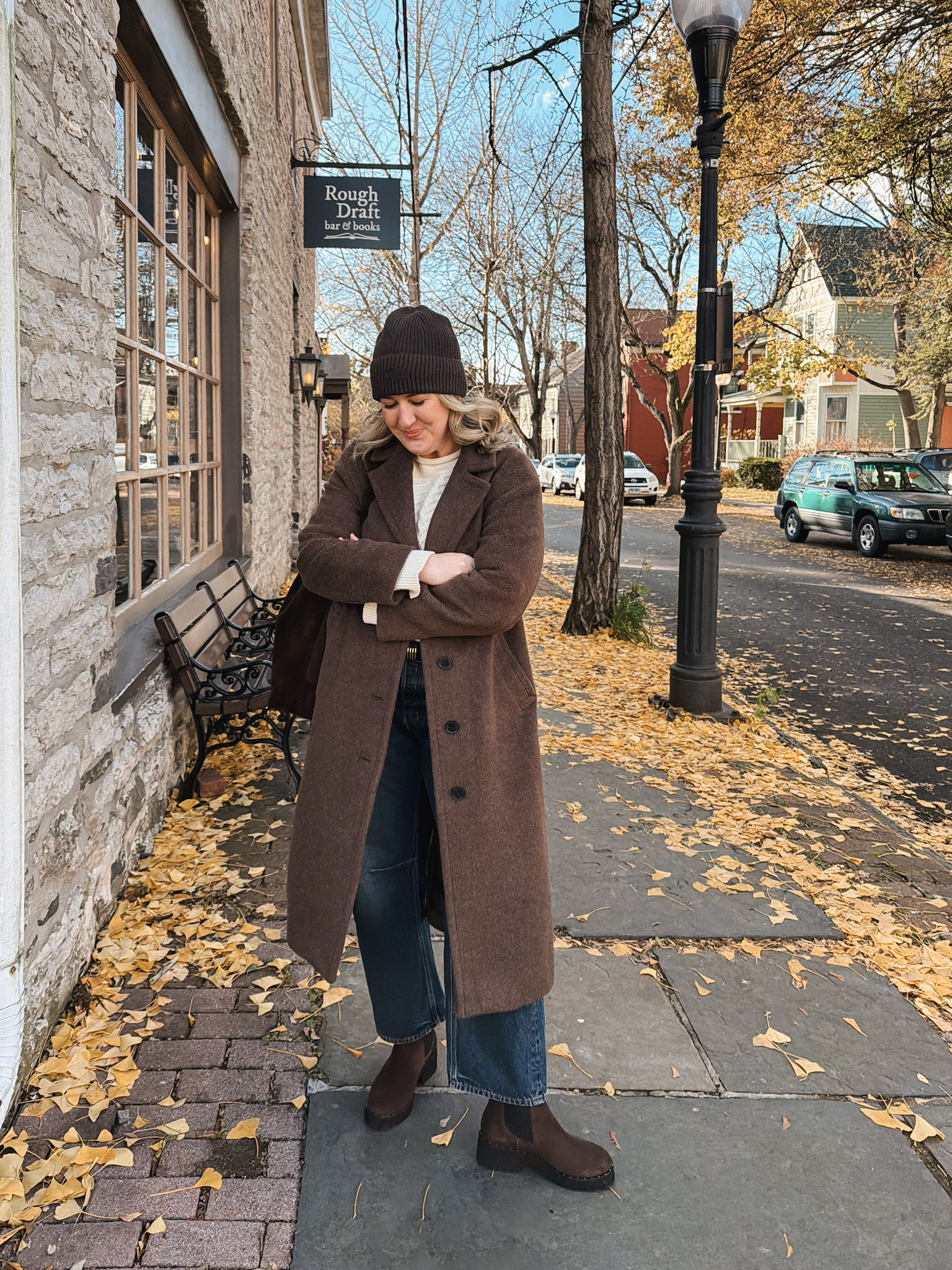 Brown Chelsea Boots Outfit Idea — Winter Outfits for Warm Weather