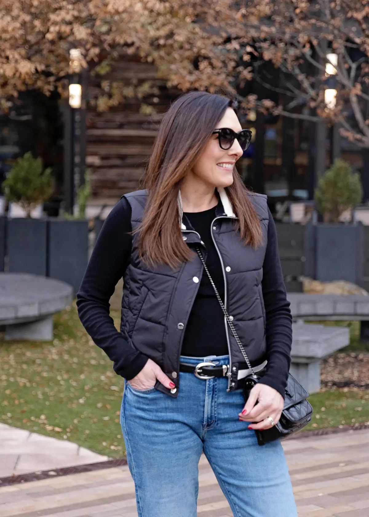 Black Long-Sleeve Top Black Puffer Vest Outfit Idea Black Long-Sleeve Top Black Puffer Vest Outfit Idea — Puffer Vest Outfits