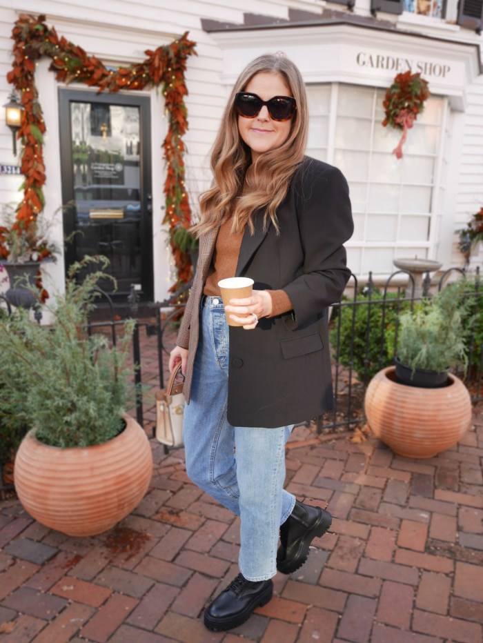 Casual Autumn Outfit Idea Casual Autumn Outfit Idea — Combat Boots Outfits