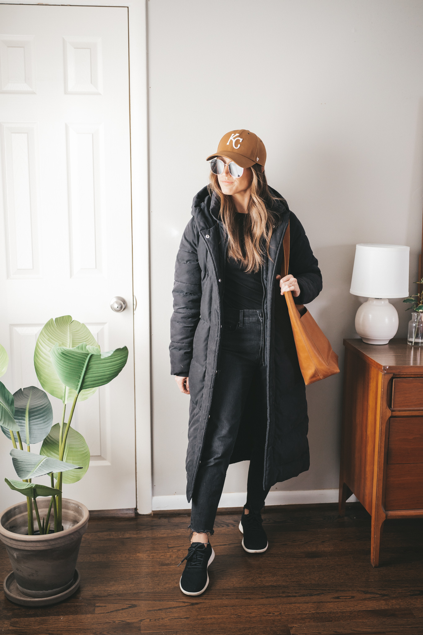 Longline Puffer Coat for Ultimate Casual Warmth — Late Winter Outfits