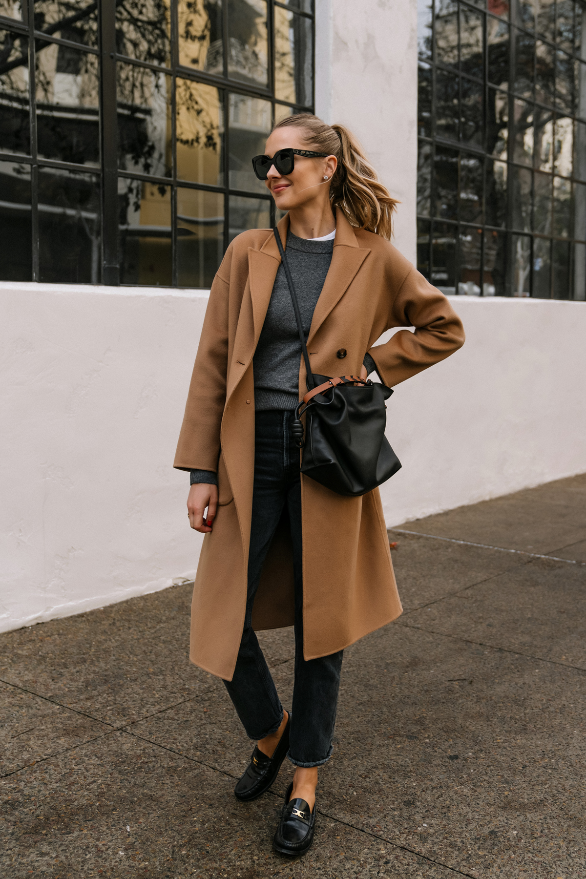 Effortlessly Chic Camel Wool Coat with Jeans Effortlessly Chic Camel Wool Coat with Jeans — Wool Coat Outfits