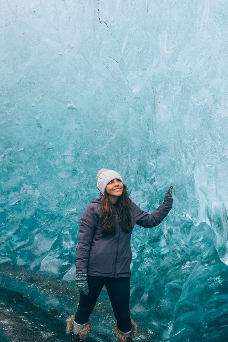 Winter Travel Outfit Idea — Iceland Winter Outfits