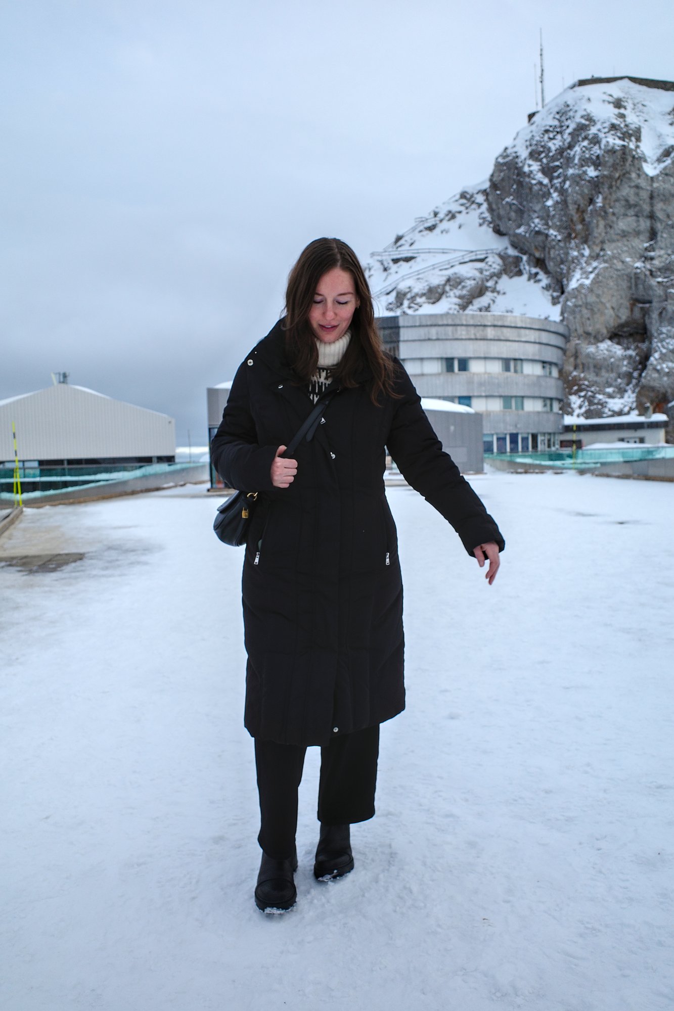 Cozy Long Puffer Coat with Turtleneck for Casual Days — Late Winter Outfits