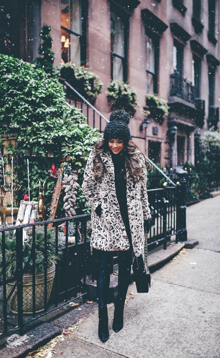 Winter City Festive Outfit Idea — NYC Winter Outfits