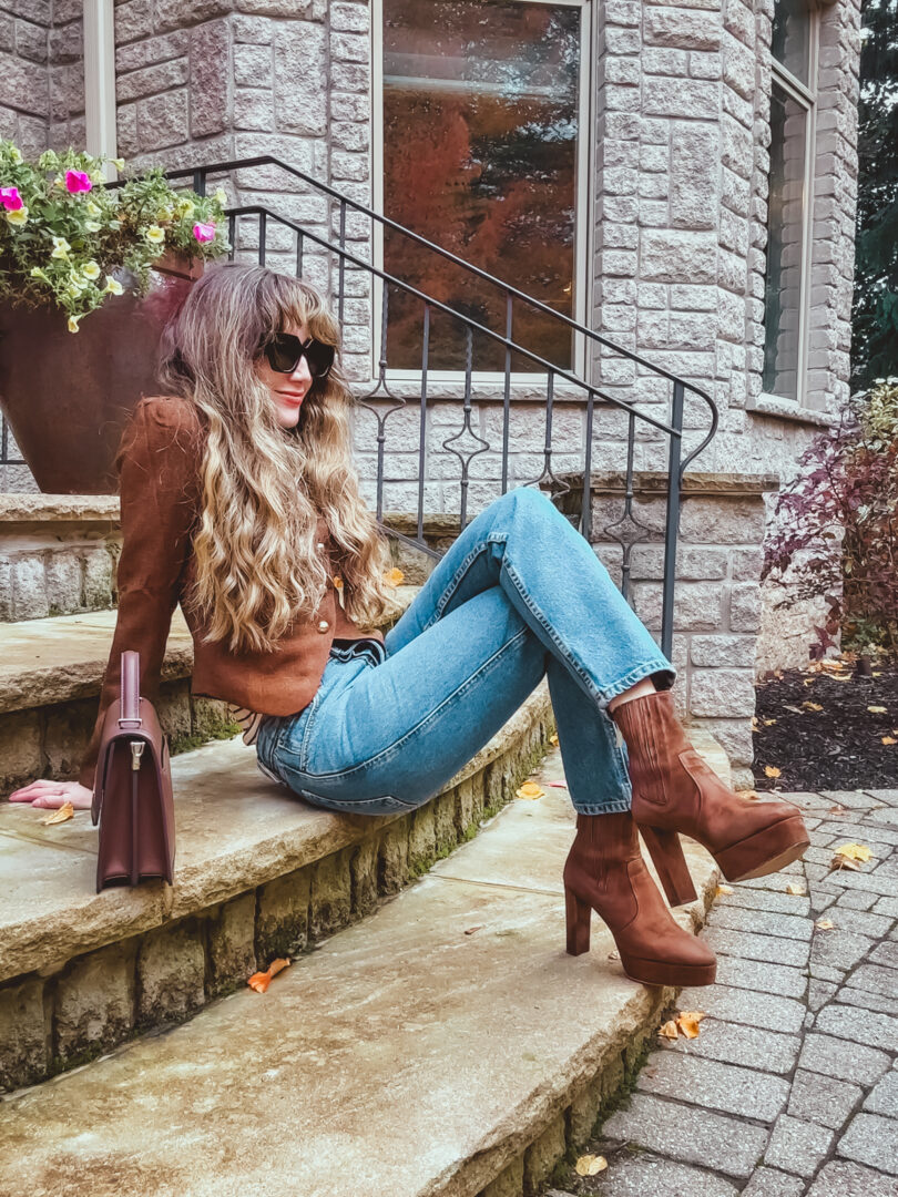 Platform Ankle Boots with Cropped Jacket Platform Ankle Boots with Cropped Jacket — Brown Boots Outfits