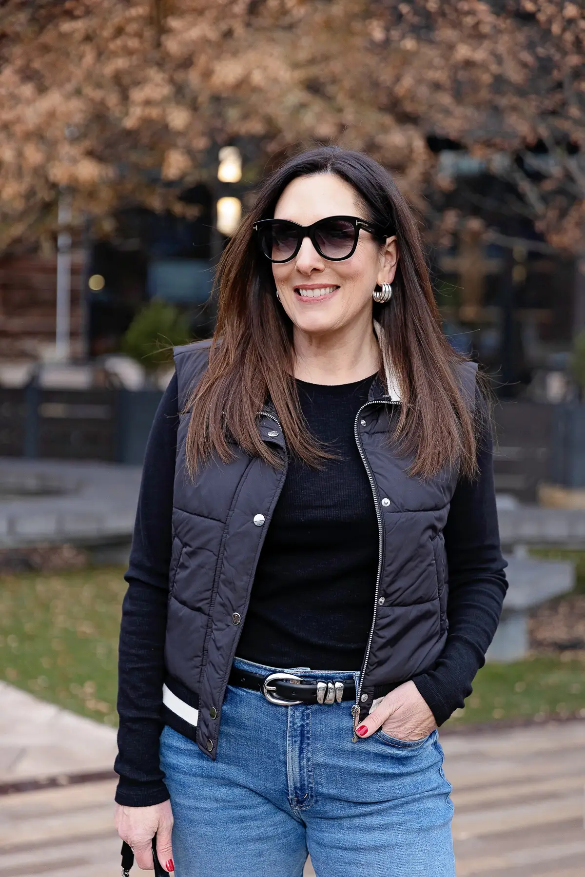 Puffer Ribbed Knit Denim Outfit Idea Puffer Ribbed Knit Denim Outfit Idea — Puffer Vest Outfits