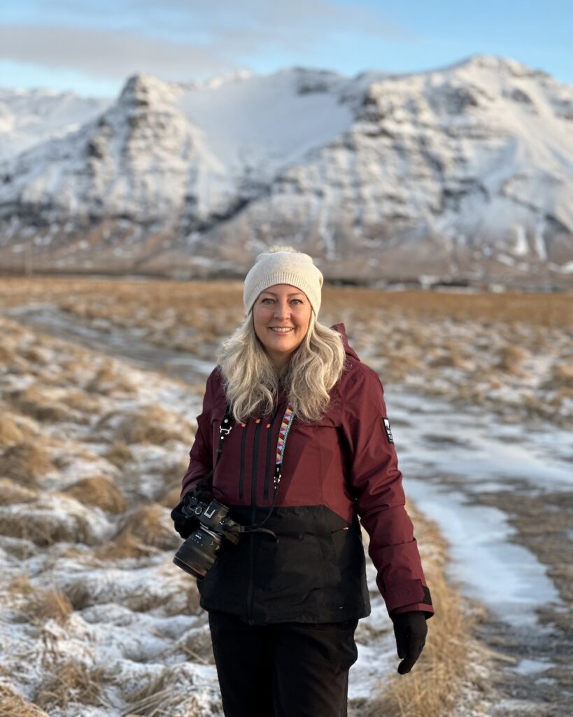 Functional Two-Toned Jacket for Exploration — Iceland Winter Outfits