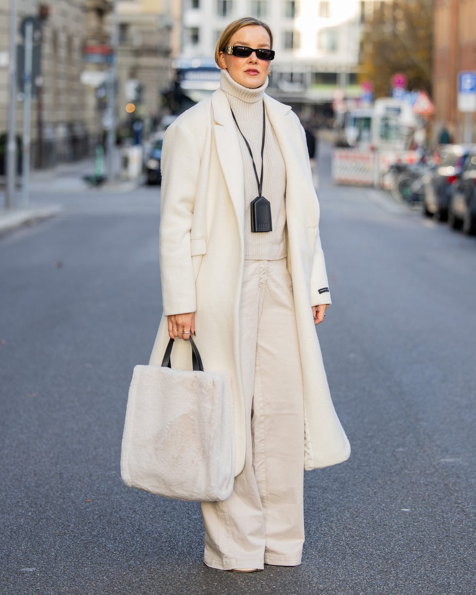8 Best Winter White Outfit Inspiration from Celebrities 2025