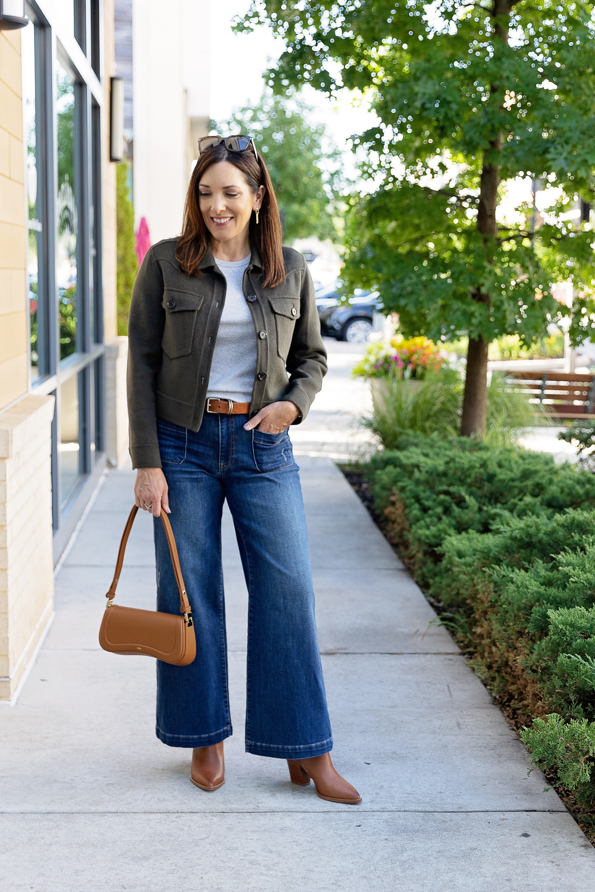 Casual Smart Casual Outfit Idea Casual Smart Casual Outfit Idea — Winter Outfits with Wide Leg Jeans