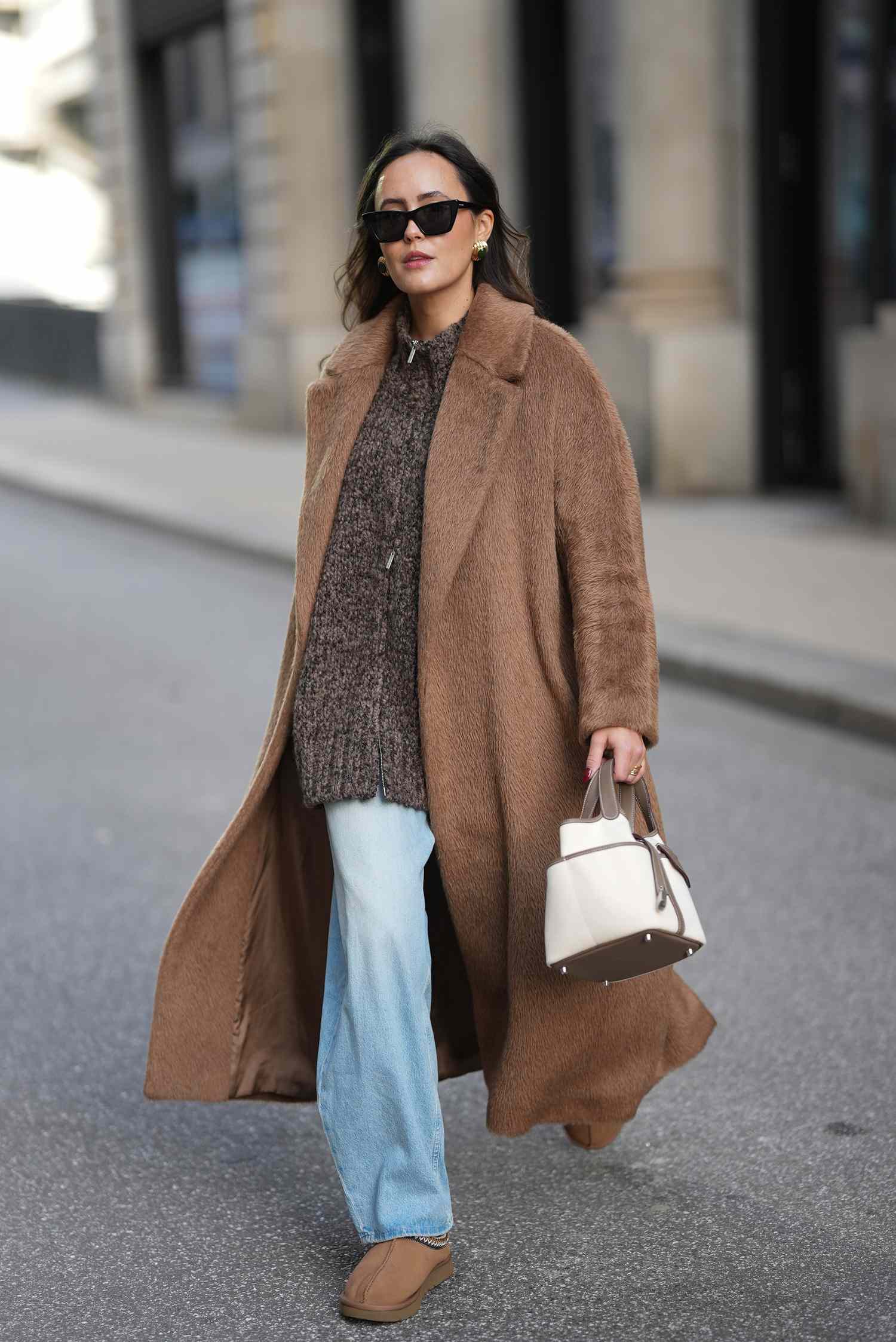 Ugg-Style Boots Outfit Idea Ugg-Style Boots Outfit Idea — Winter Outfits with Wide Leg Jeans
