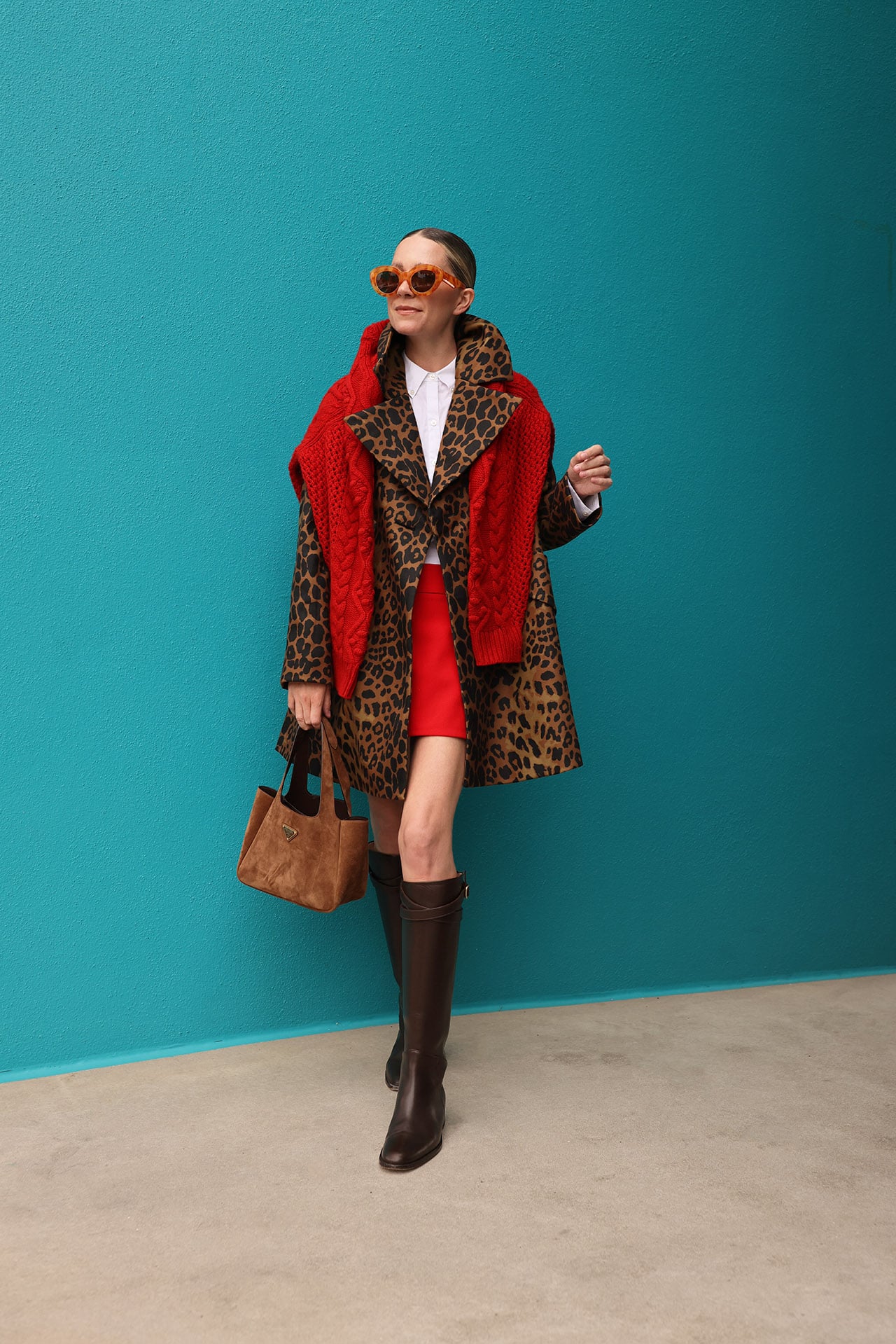 Leopard Coat with Red Accents and Knee-High Boots Leopard Coat with Red Accents and Knee-High Boots — Leopard Coat Outfits