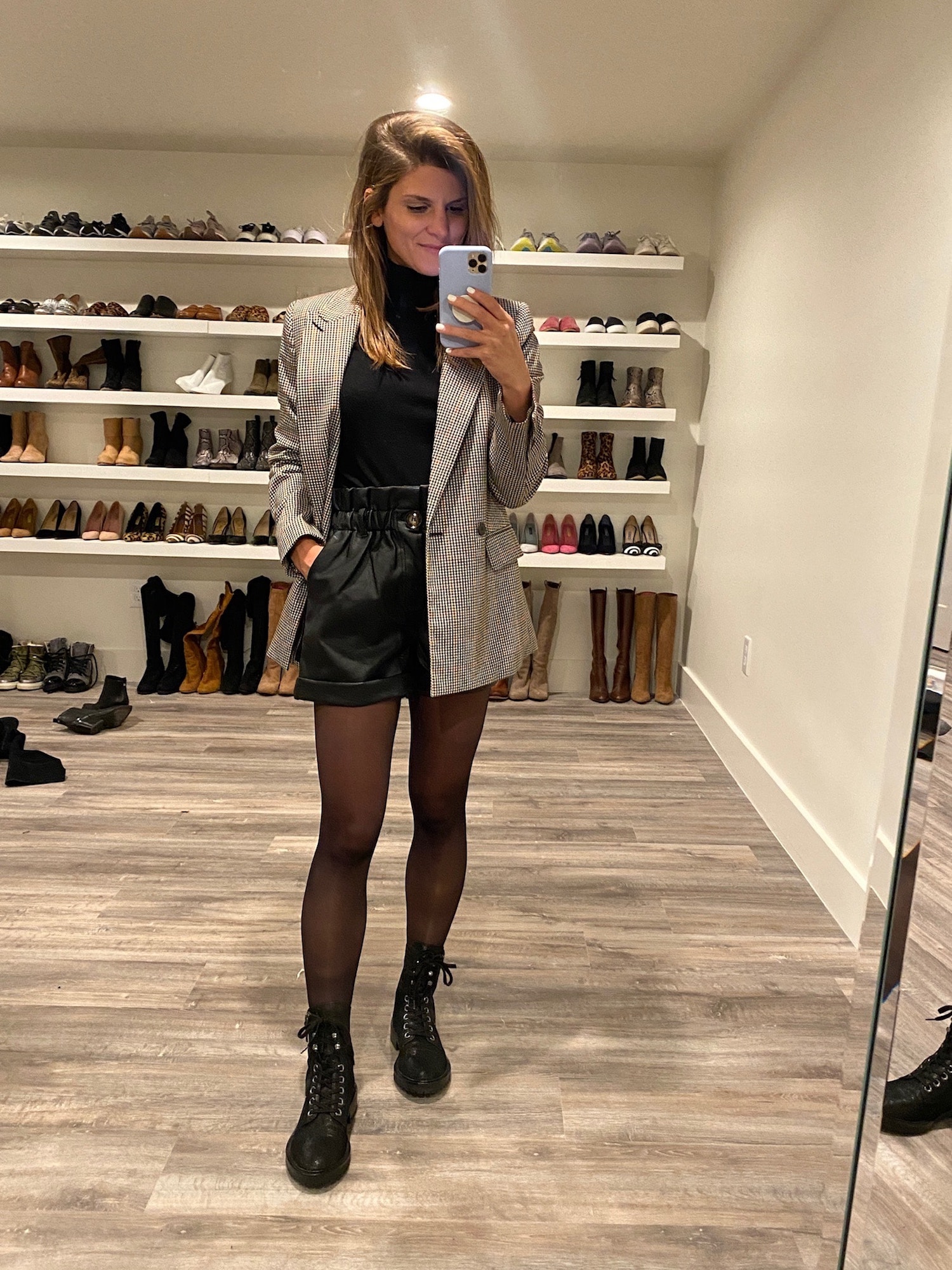 Sheer Black Tights with Faux Leather Shorts and Houndstooth Blazer Sheer Black Tights with Faux Leather Shorts and Houndstooth Blazer — Tights Outfits