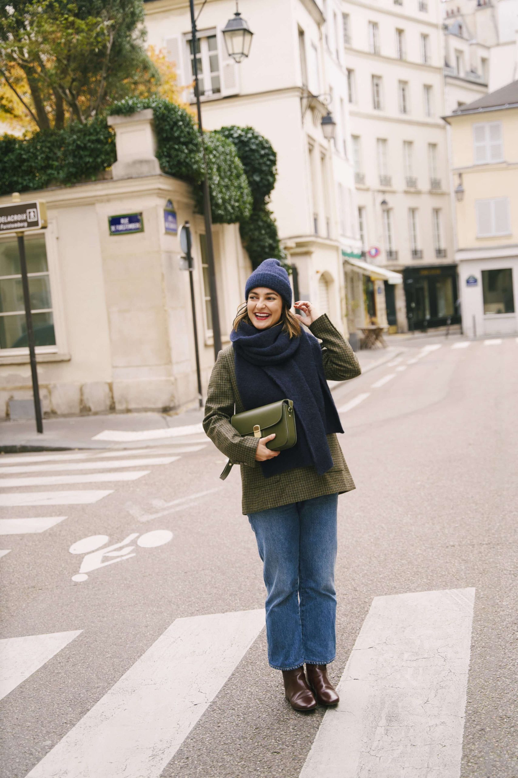 Pattern Play: Plaid Blazer with Monochromatic Bottoms Pattern Play: Plaid Blazer with Monochromatic Bottoms — Winter Travel Outfits