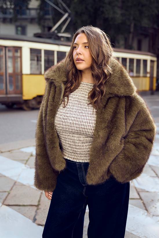 Outfit Idea — Winter Outfits for Plus Size Women