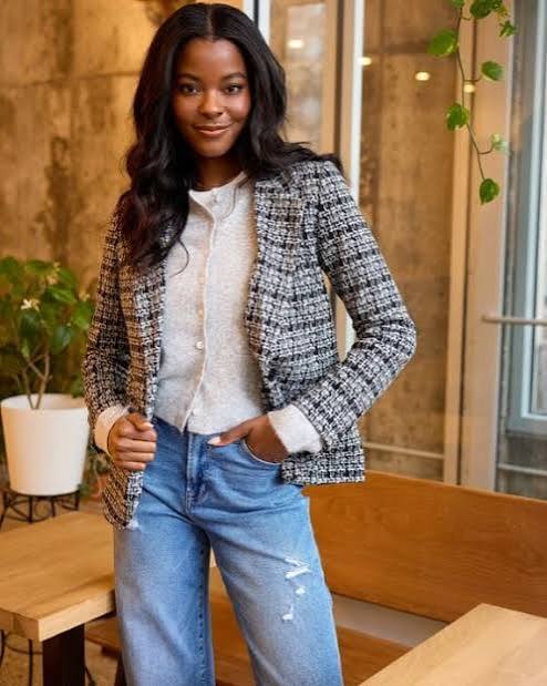 Tweed Blazer for Smart Casual Teacher Style — Winter Teacher Outfits