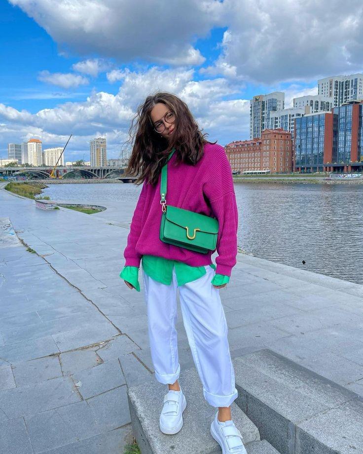 Oversized Pink Knit Sweater Paired with Relaxed White Trousers — Colorful Winter Outfits