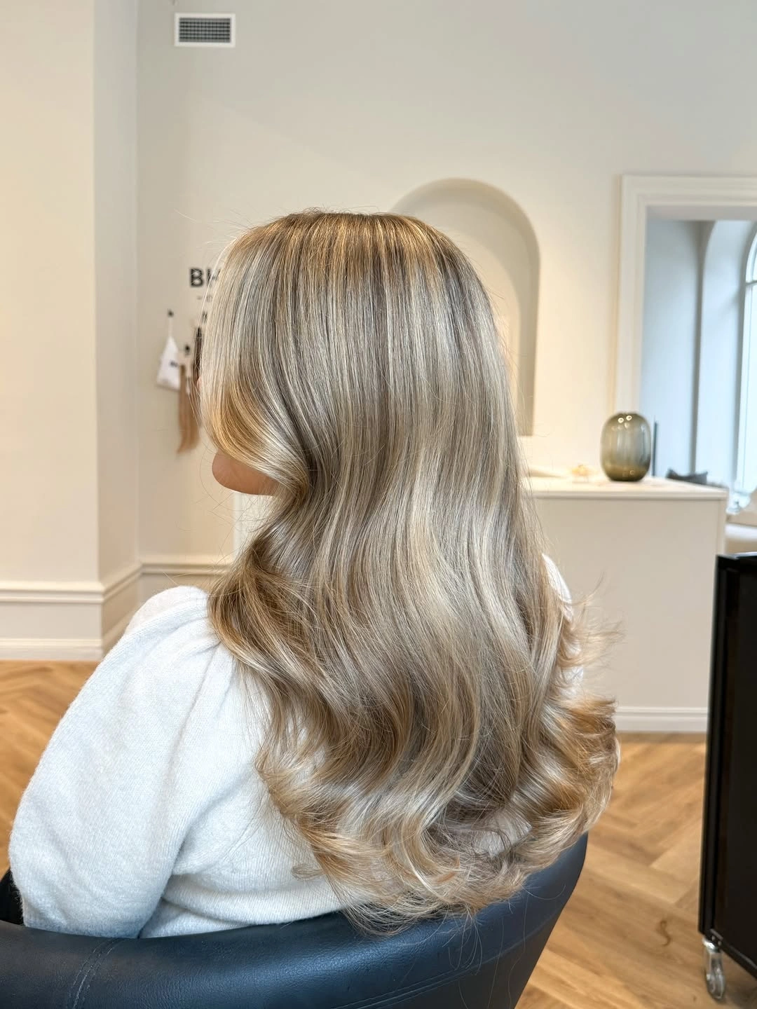 bronde balayage hair color Cool Beige Bronde With Vintage Inspired Waves