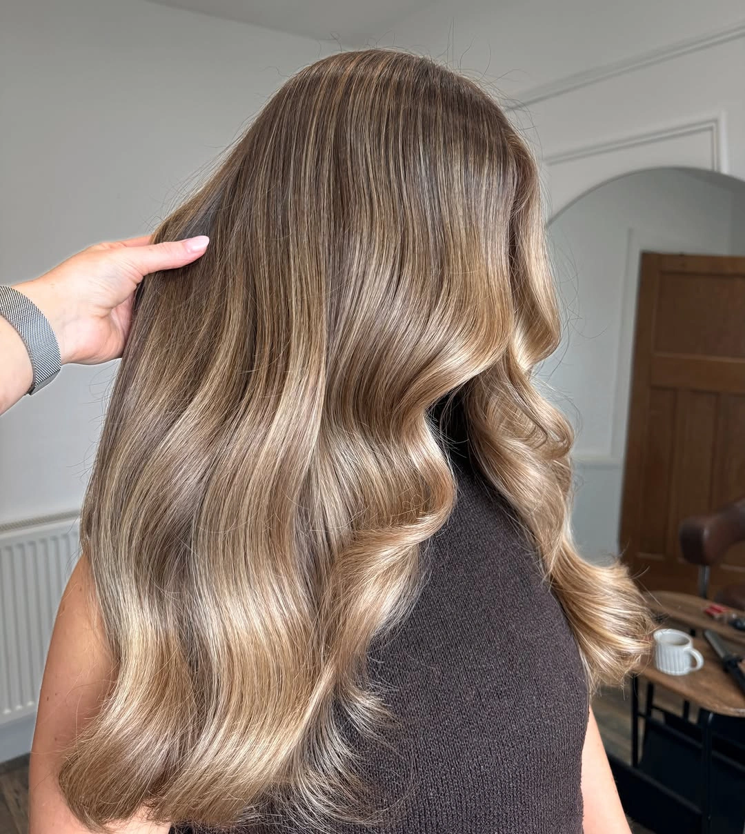 bronde balayage hair color Warm Beige Bronde With Glossy Curved Ends