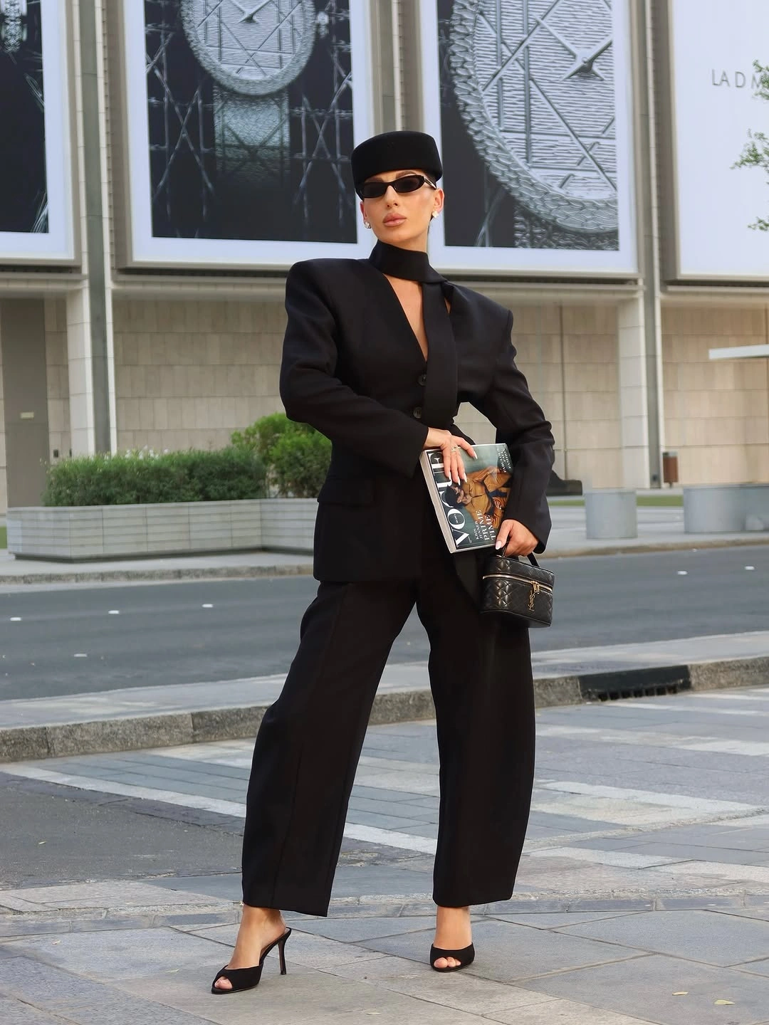 business casual dress code for women All Black Tailoring With A Sculptural Edge