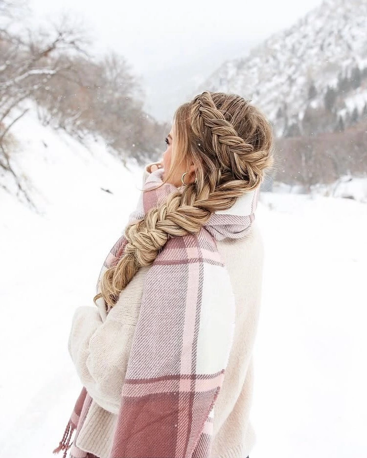 christmas hairstyles 2026 Winter Side Braid With Soft Layers
