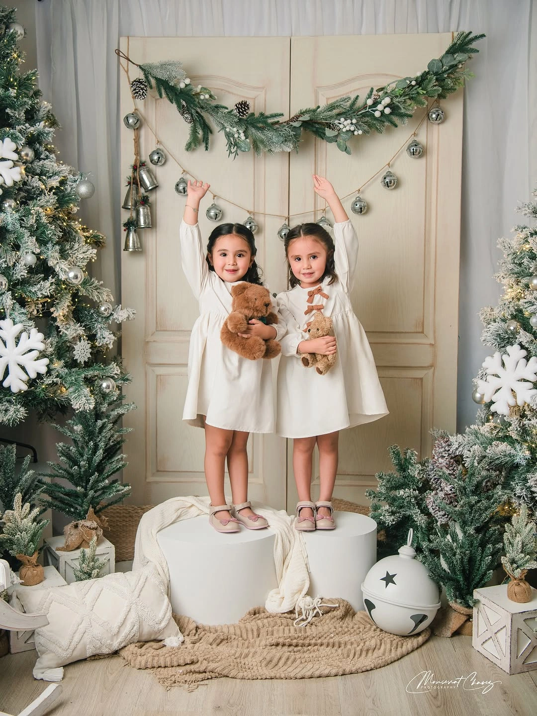 christmas outfits for kids 2026 Soft White Dresses For A Coordinated Christmas Moment