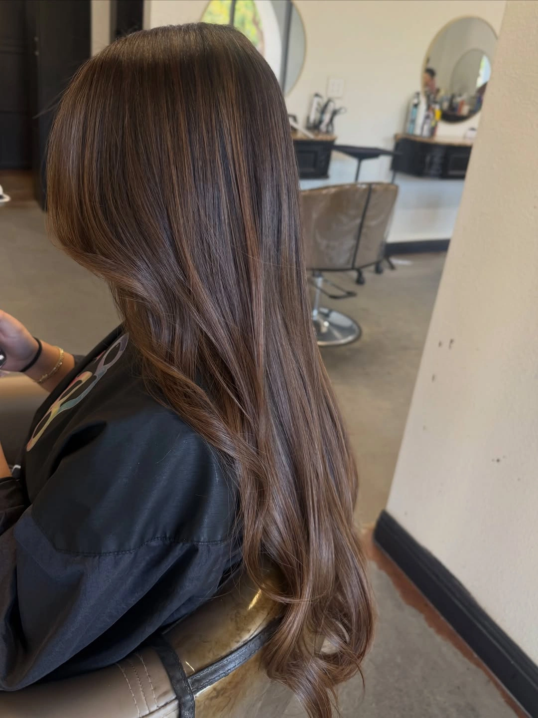 cozy winter hair color ideas for brunettes Glossy Chestnut Brunette With Long Soft Layers
