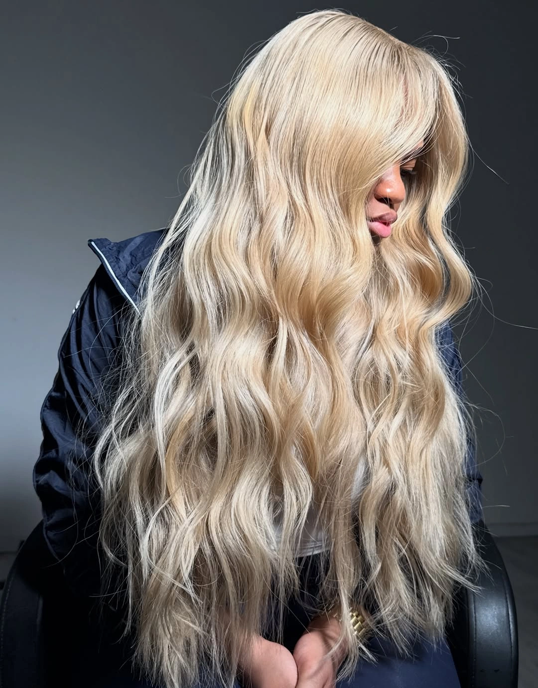 deep waves hairstyle - Soft Blonde Loose Waves