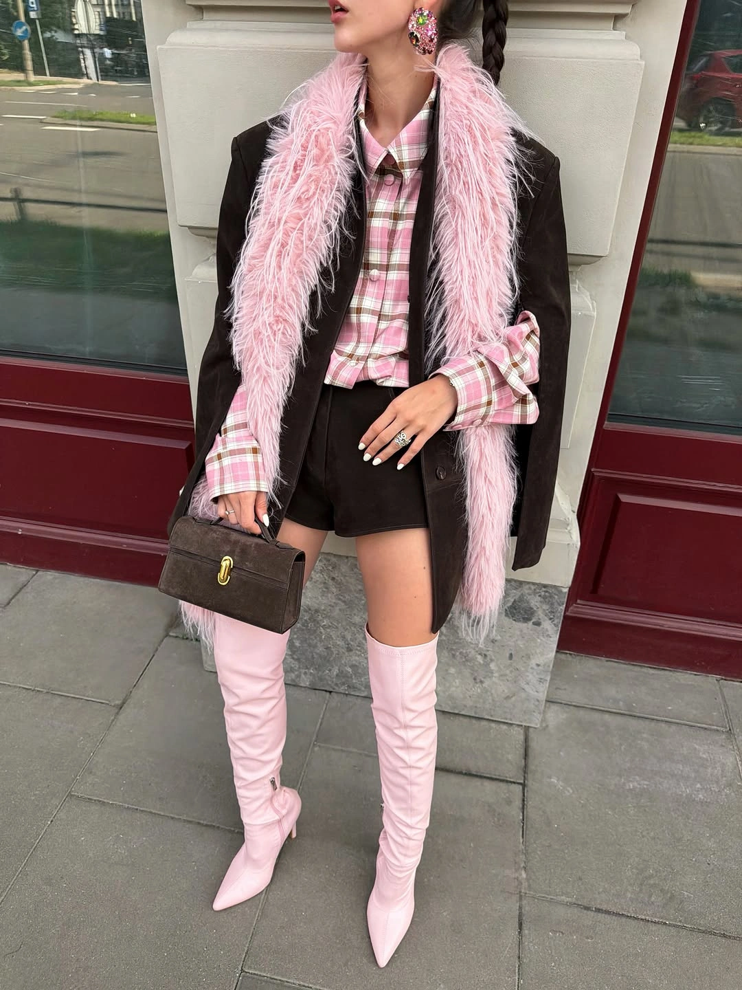 november fashion trends 2026 Pink Fur Meets Tailored Layers