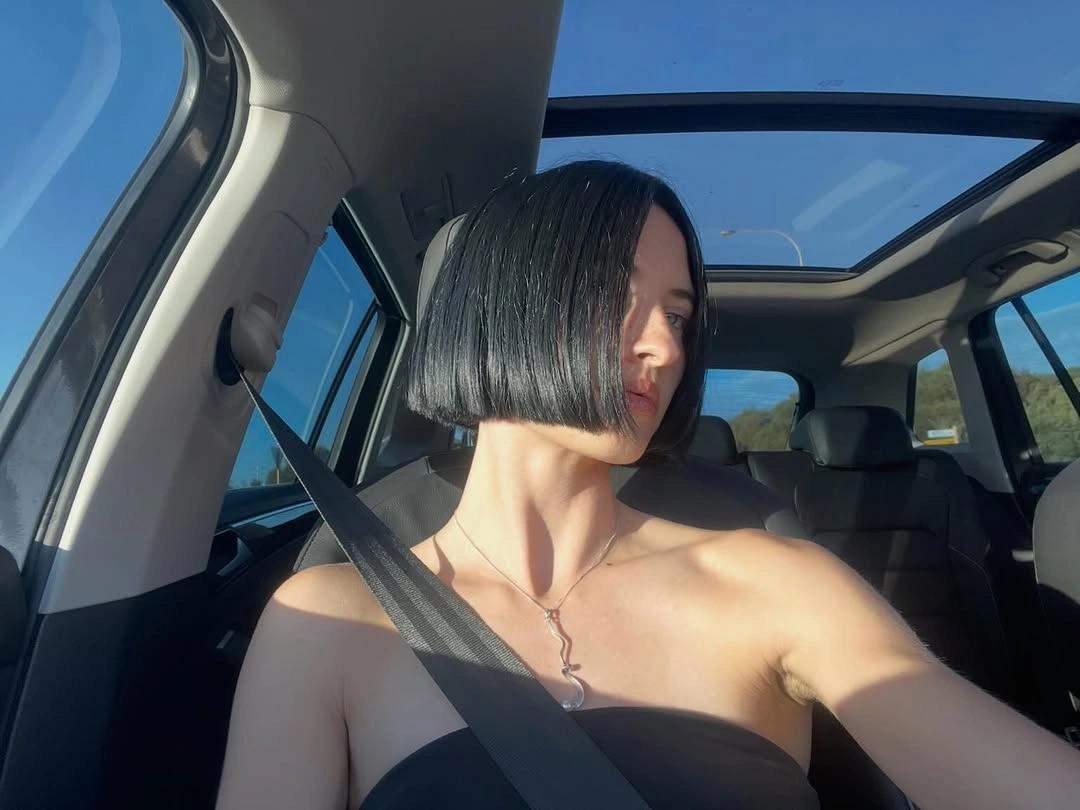 november haircut ideas 2026 Sharp Black Bob With A Clean Finish