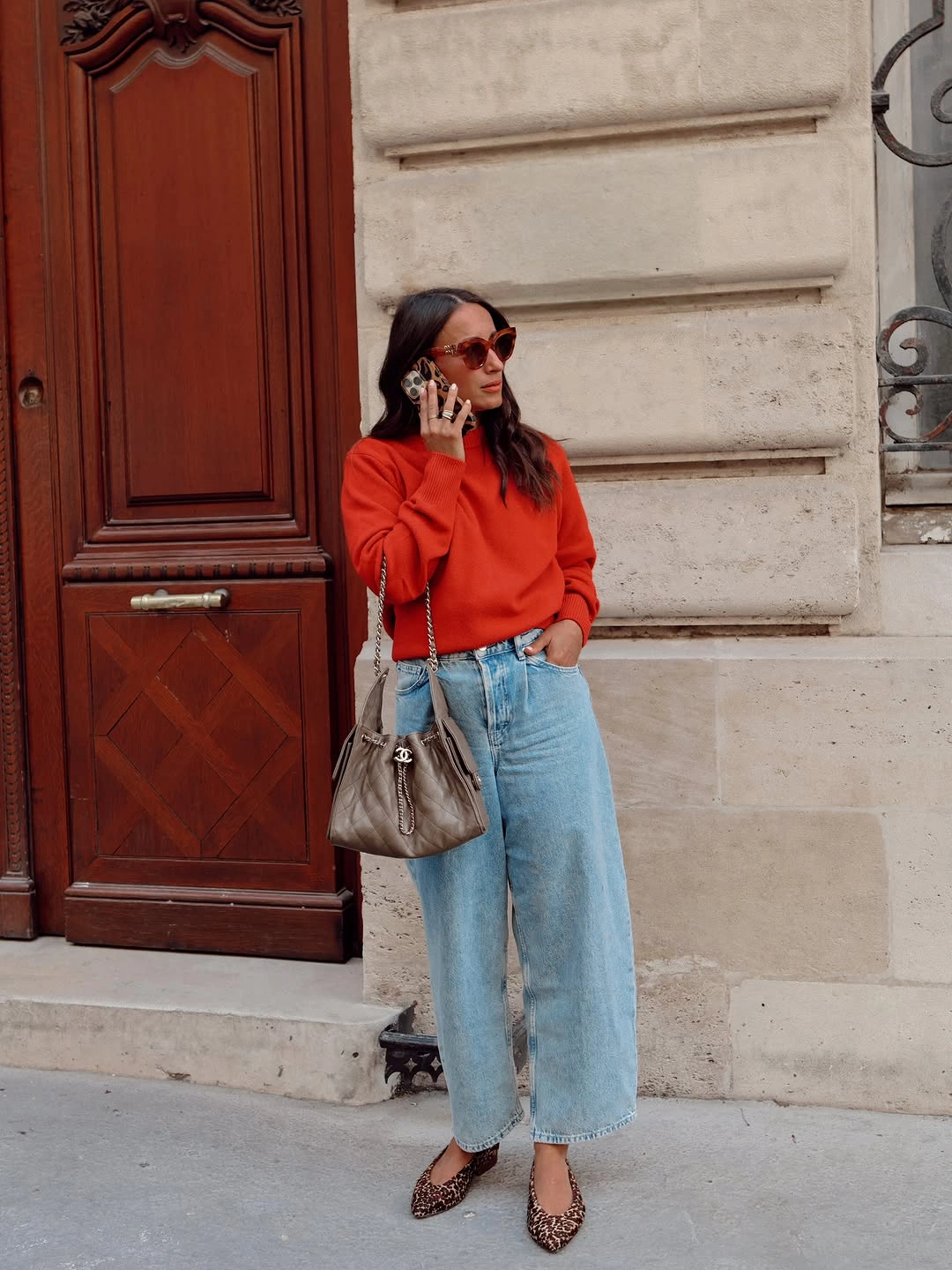 november outfits ideas 2026 Rust Sweater And Relaxed Denim