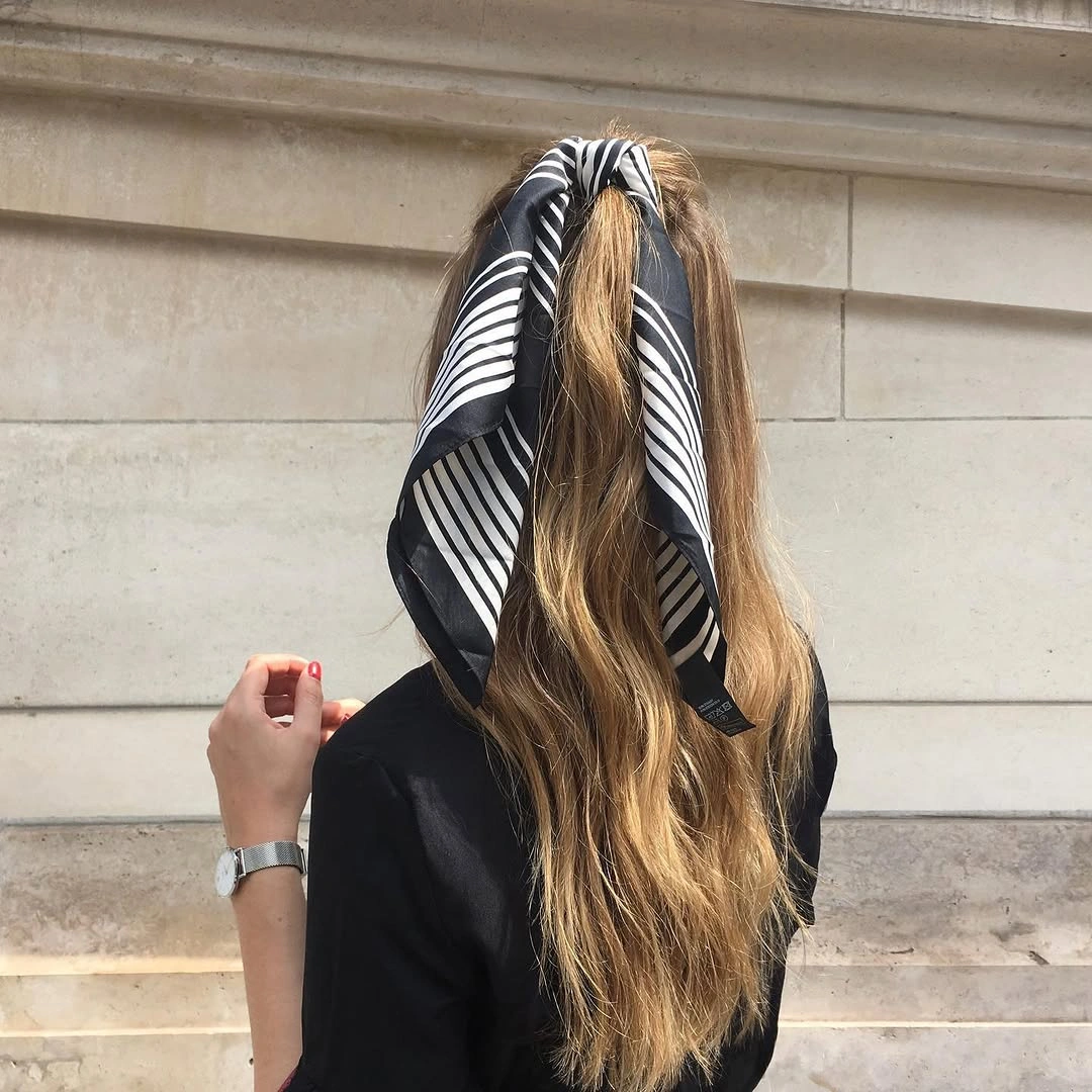 scarf hairstyle for women Long Waves With a Striped Scarf