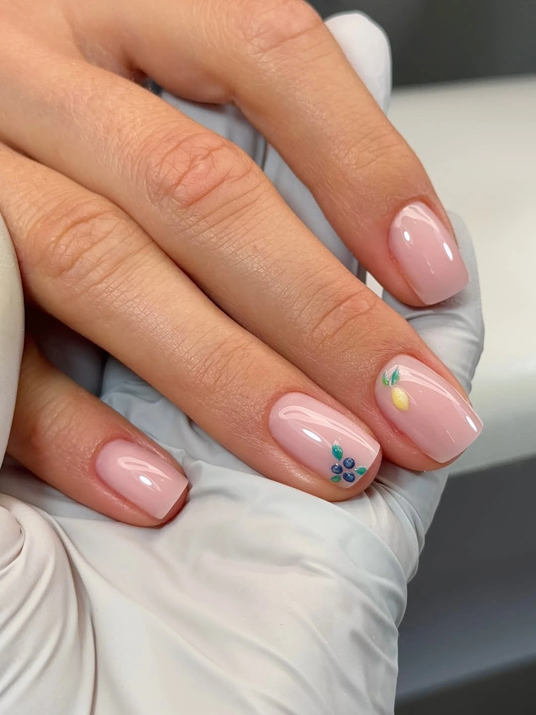 Short nails 2027 Delicate Pink Berry Short Nails
