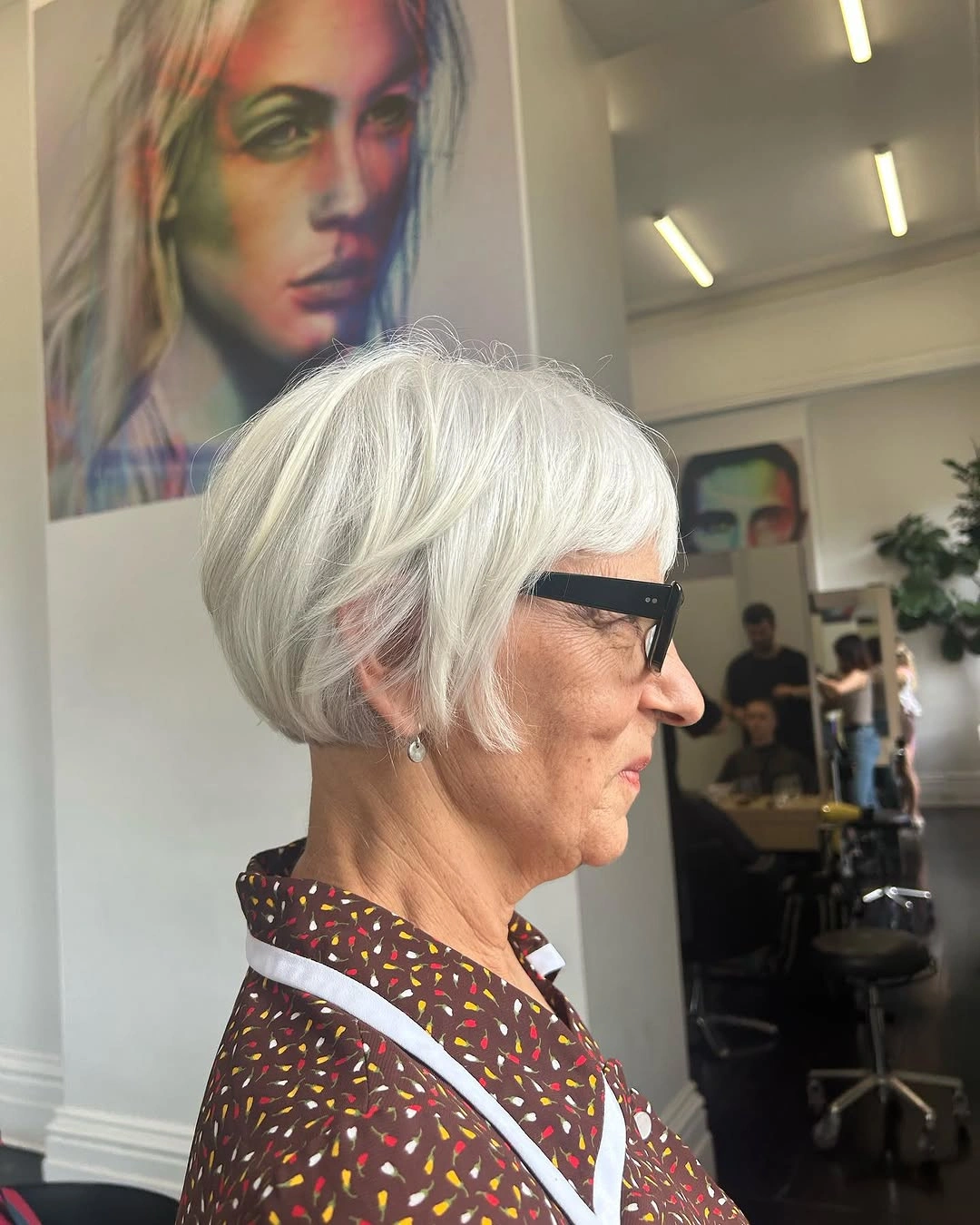 stylish french bob Silver French Bob For A Modern Elegant Look