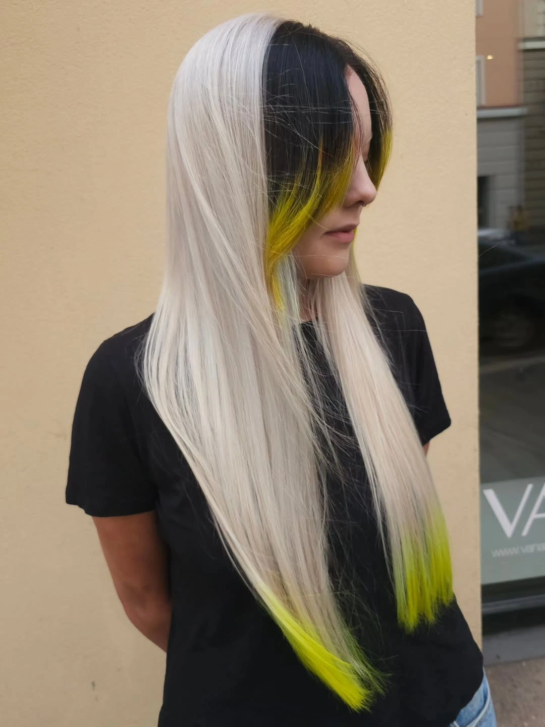 winter hair colors Platinum and Neon Money Piece