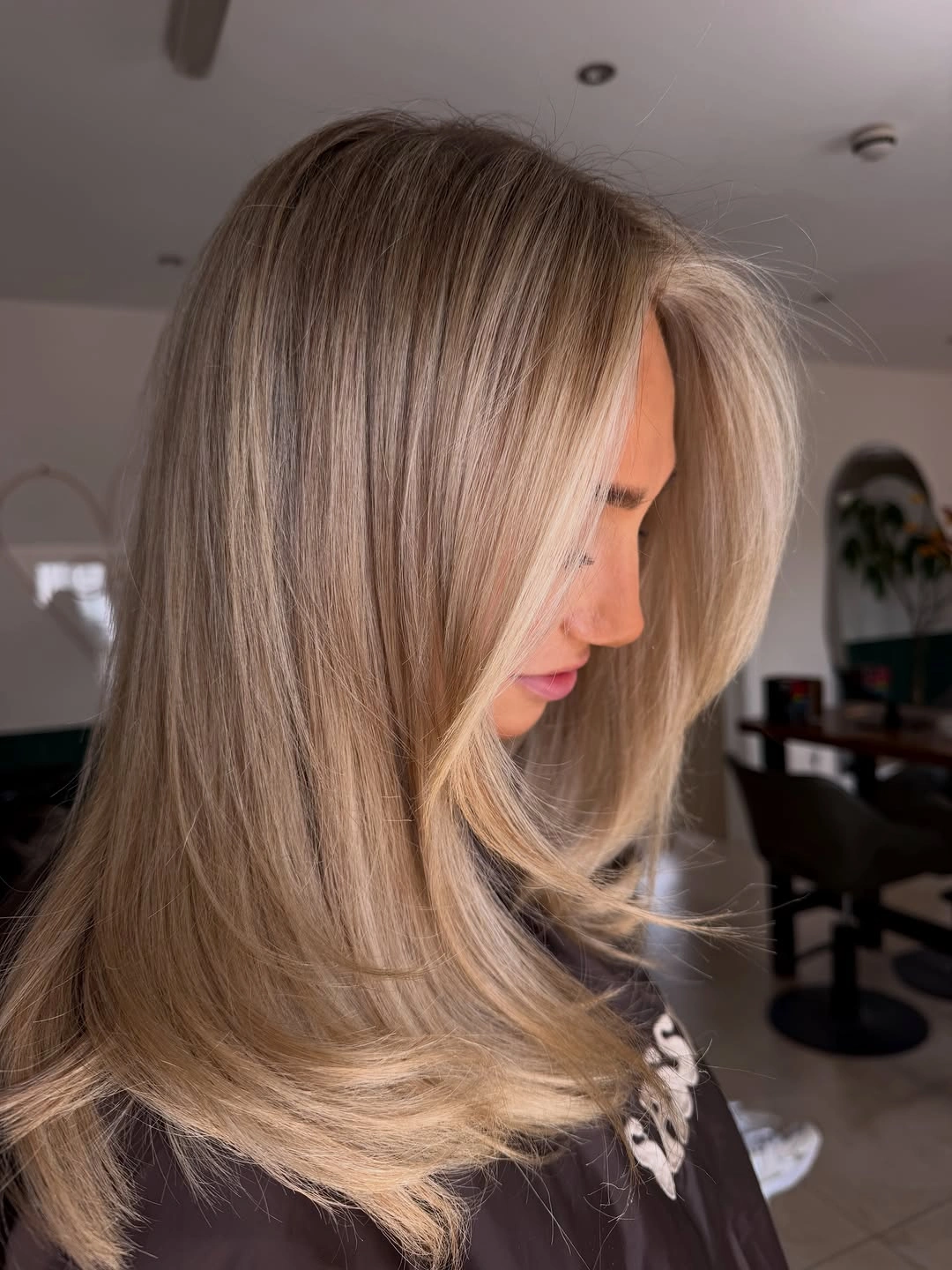 winter hair colors Cool Beige Blonde Layers